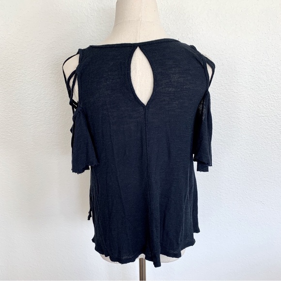 Free People Navy Blue Strappy Shoulder Raw Hem Ruffle Ribbed Tee T-Shirt Top - Picture 5 of 9